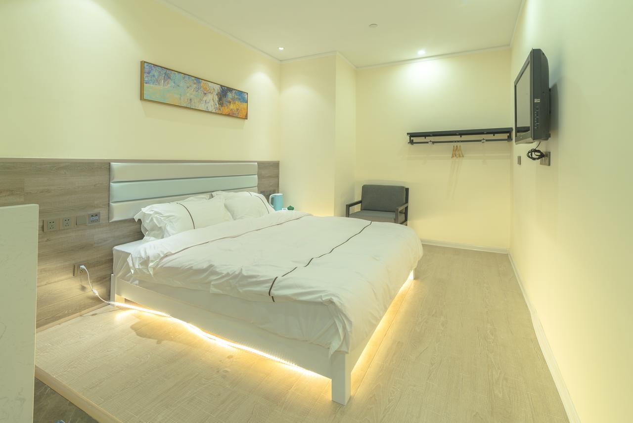 Wonder Youth Hostel Наньнін Екстер'єр фото